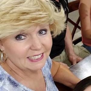 Meet your Posher, Cindy